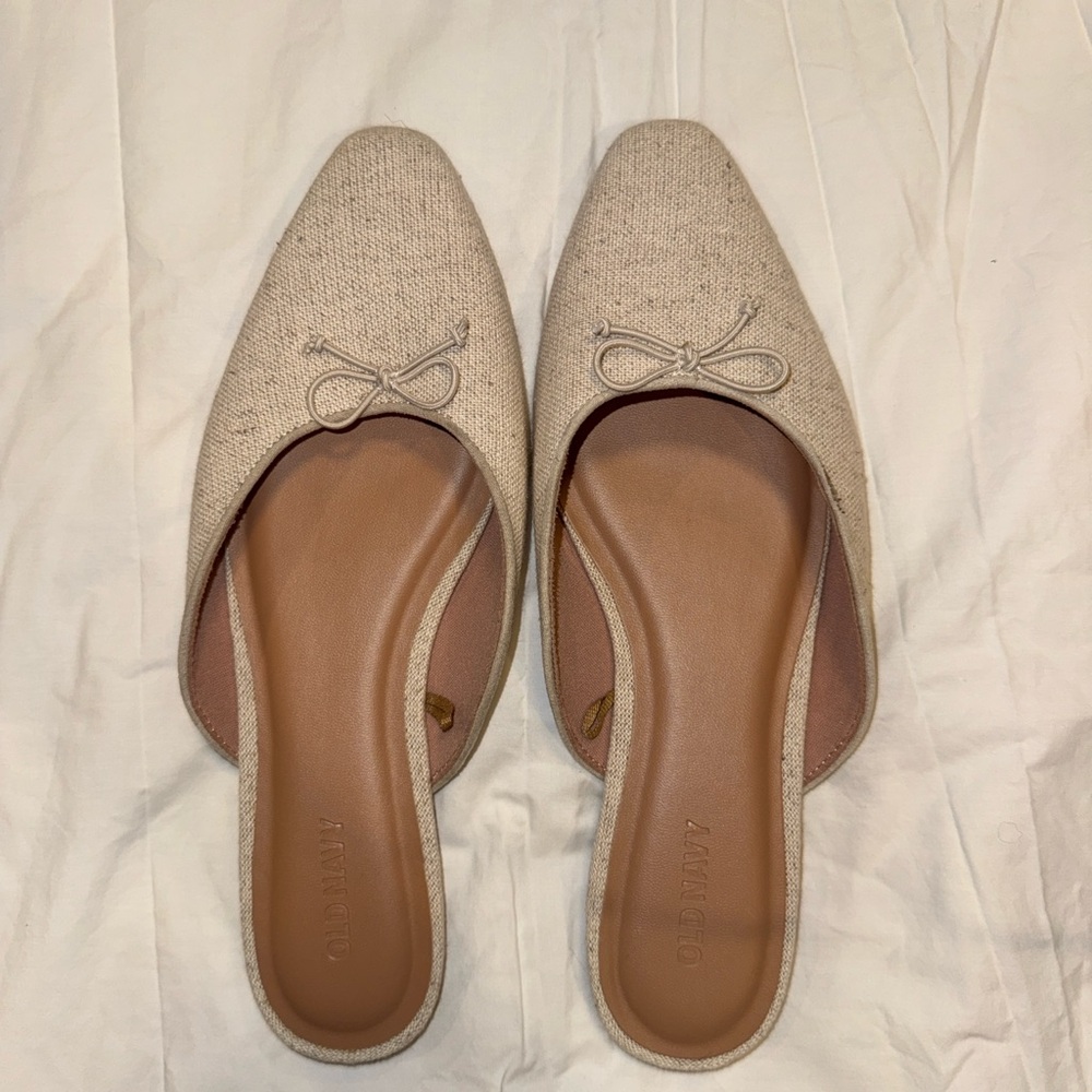 Old Navy Cream Linen Slip-On Ballet Flats with Bow